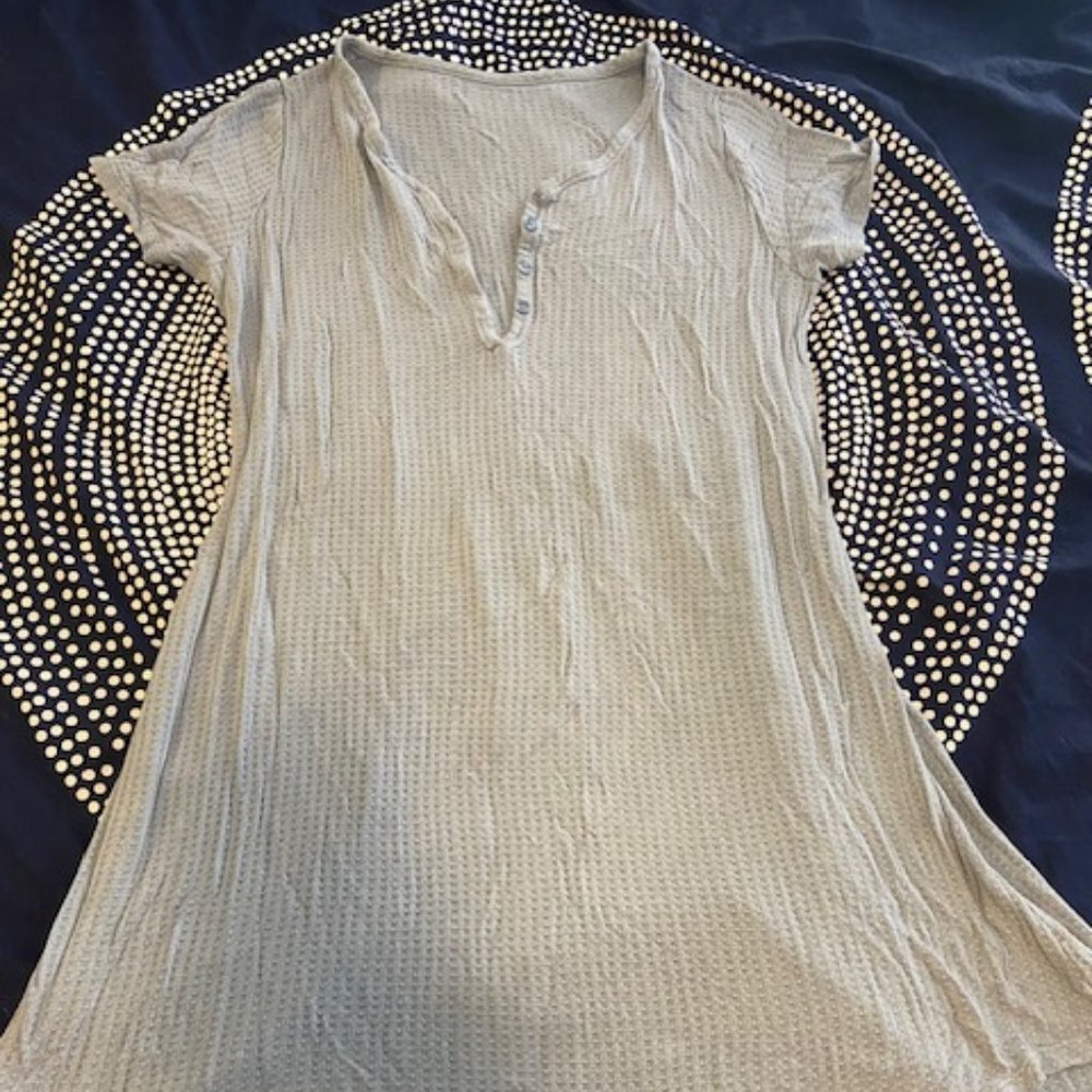Blue Ribbed Nightgown